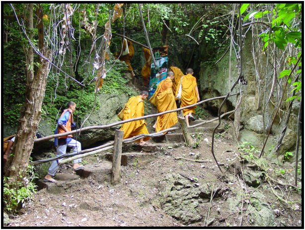 place: Thailand: Erawan Falls : s-dsc011202.jpg