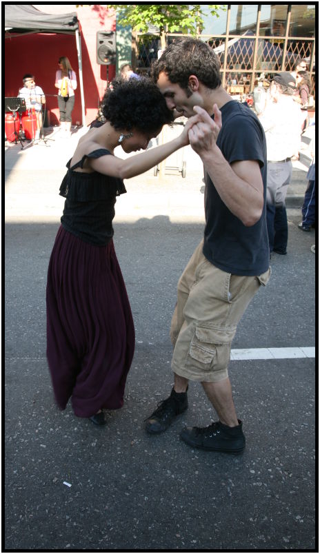 person: action: dancing : s-IMG_4454.jpg